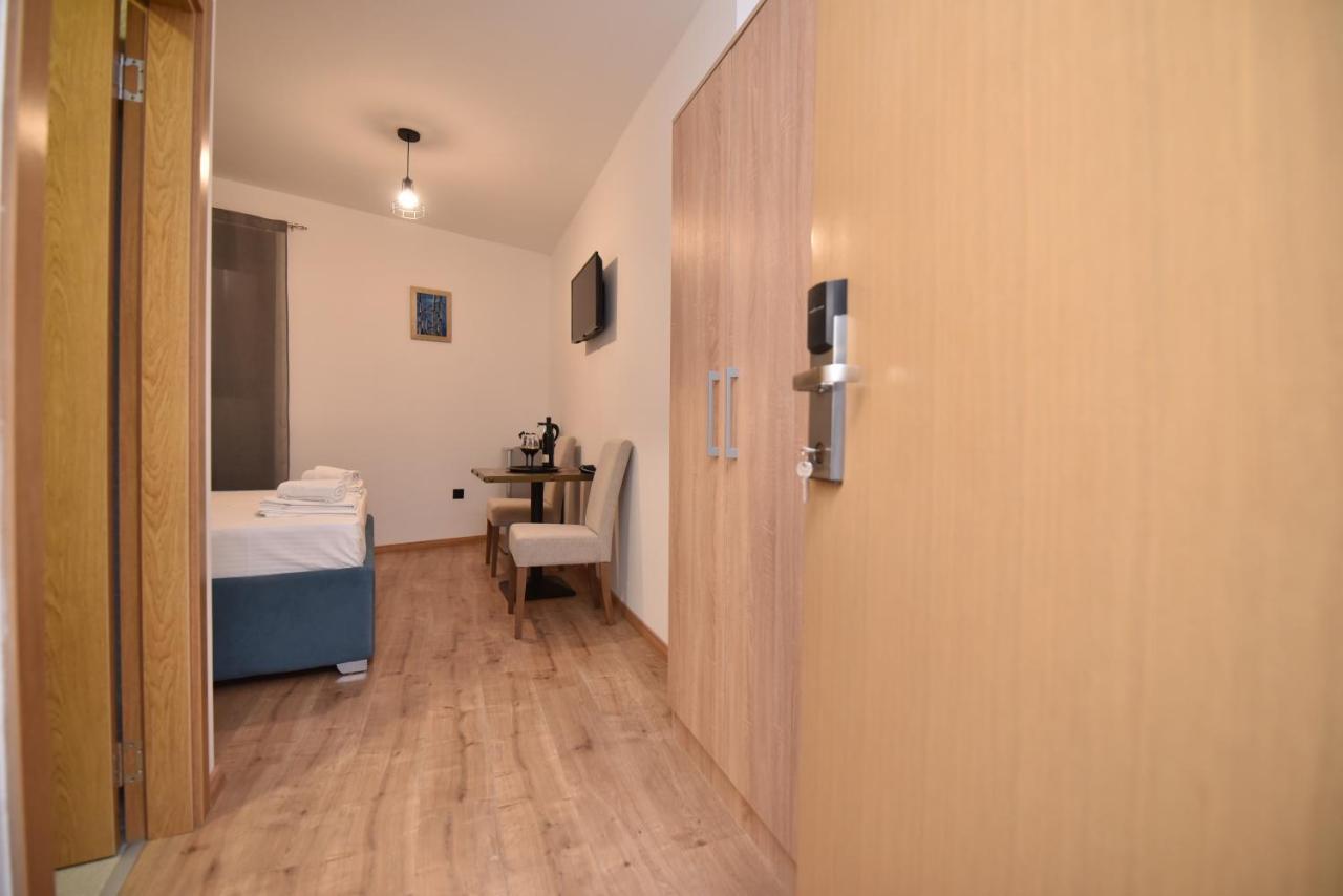 Vila Perla Apart otel Trebin Dış mekan fotoğraf